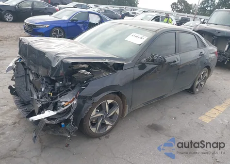 2023 Hyundai Elantra Sel z USA, uszkodzony, nr VIN 5NPLS4AG6PH107545